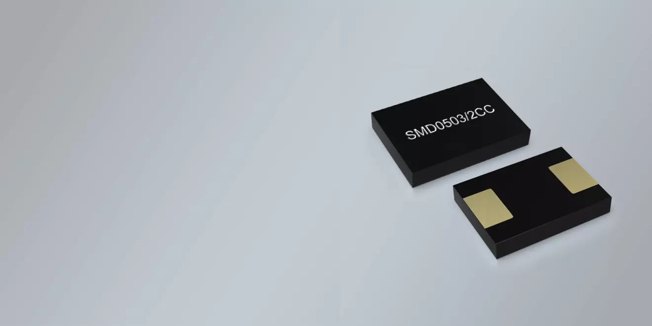 SMD QUARZ 5,0 x 3,2 mm 10.0 - 54.0 MHz  SMD QUARZ 5,0 x 3,2 mm 10.0 - 54.0 MHz